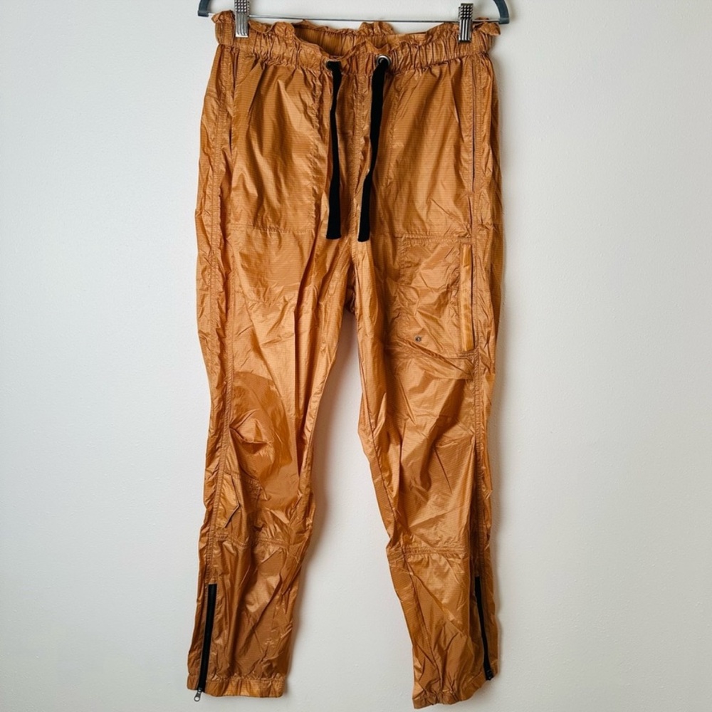 FP Movement | sz med | Back To The Future Lightweight High Rise Joggers. Orange - Picture 10 of 11
